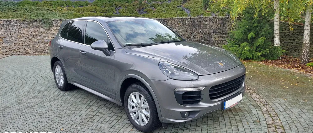 wielkopolskie Porsche Cayenne cena 165000 przebieg: 182000, rok produkcji 2015 z Międzychód